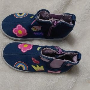 Peppa Pig size 6 shoes